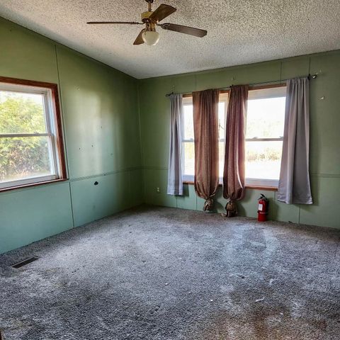 10832 Carter Road, Freeland, MI 48623