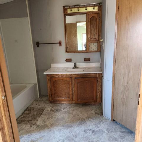 10832 Carter Road, Freeland, MI 48623