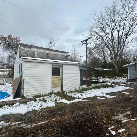 10832 Carter Road, Freeland, MI 48623