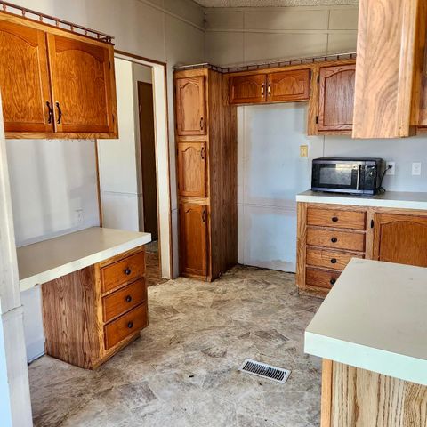 10832 Carter Road, Freeland, MI 48623