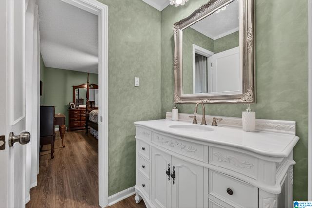 5008 INDIAN VALLEY ROAD, Birmingham, AL 35244