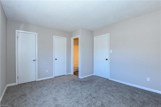 5735 Bramblegate Road J, Greensboro, NC 27409