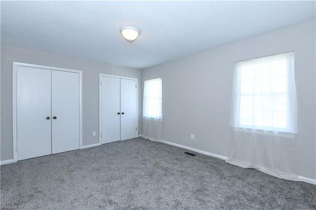 5735 Bramblegate Road J, Greensboro, NC 27409