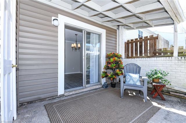 5735 Bramblegate Road J, Greensboro, NC 27409