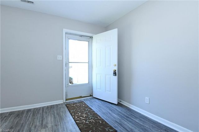 5735 Bramblegate Road J, Greensboro, NC 27409