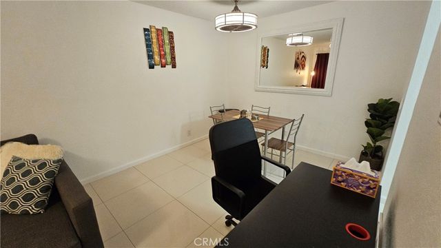 2857 N Los Felices, Palm Springs, CA 92262