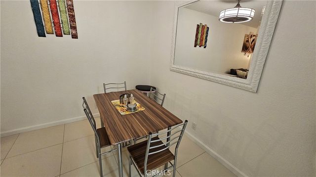 2857 N Los Felices, Palm Springs, CA 92262
