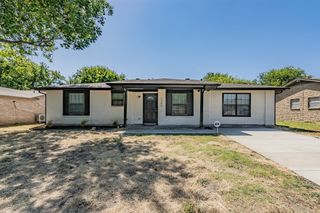 1546 Oakbrook Street, Lancaster, TX 75134