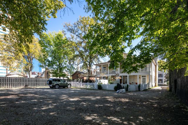 331 S Mill Street, Lexington, KY 40508