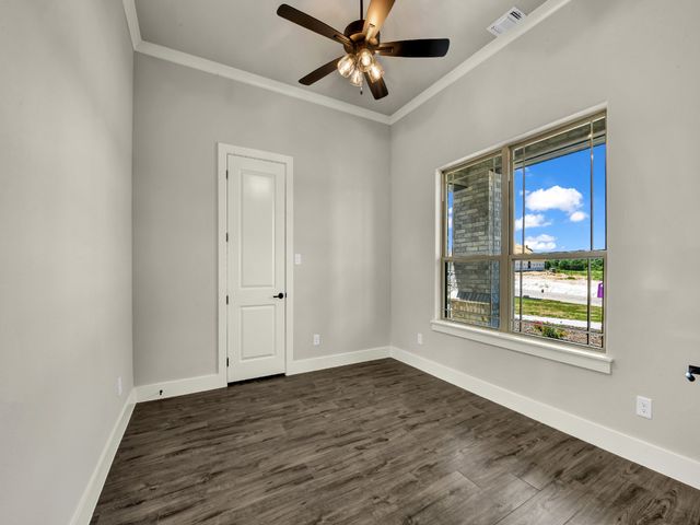 124 Desperado Way, Weatherford, TX 76088