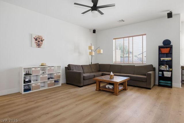 296 Great Duke Avenue, Las Vegas, NV 89183