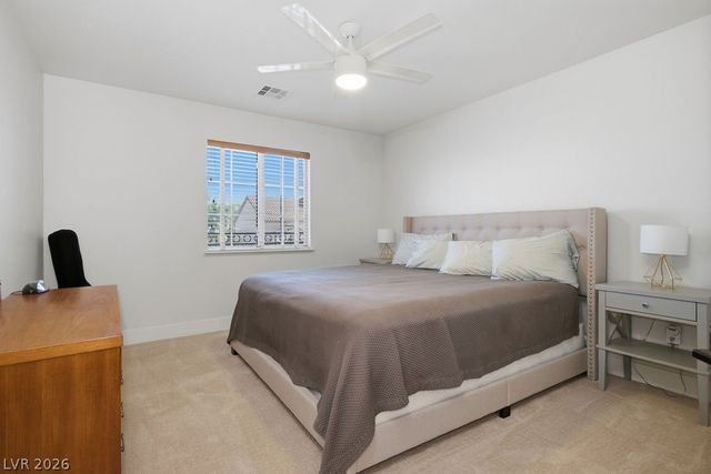 296 Great Duke Avenue, Las Vegas, NV 89183