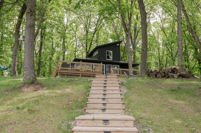 59254 Dove Lane, Three Rivers, MI 49093