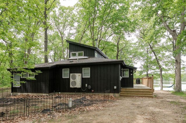 59254 Dove Lane, Three Rivers, MI 49093