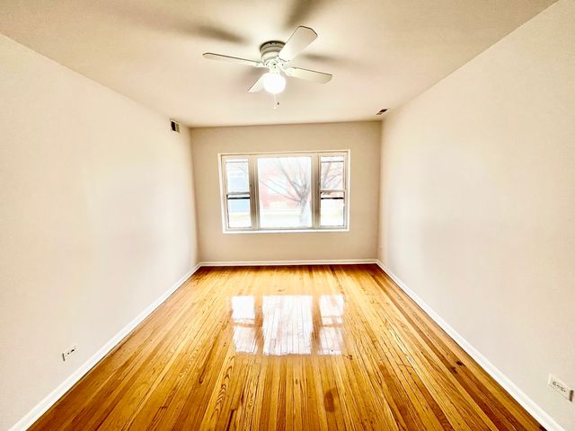 3918 W Augusta Boulevard 2, Chicago, IL 60651