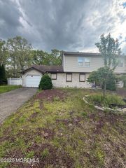 1346 Ventura Drive, Lakewood, NJ 08701