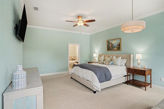 3014 W WAVERLY AVENUE, Tampa, FL 33629