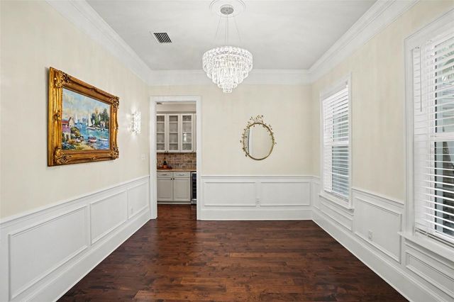 3014 W WAVERLY AVENUE, Tampa, FL 33629