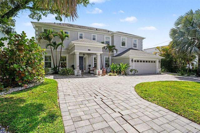 3014 W WAVERLY AVENUE, Tampa, FL 33629