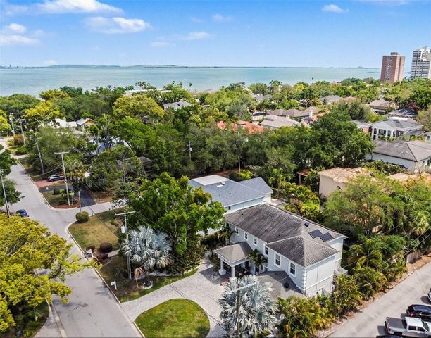 3014 W WAVERLY AVENUE, Tampa, FL 33629