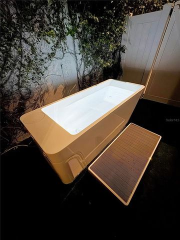 3014 W WAVERLY AVENUE, Tampa, FL 33629