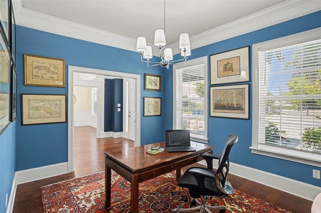 3014 W WAVERLY AVENUE, Tampa, FL 33629