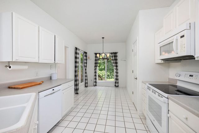 420 Amanda Road, Ridgedale, MO 65739