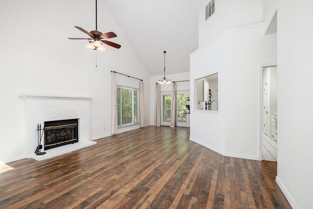 420 Amanda Road, Ridgedale, MO 65739