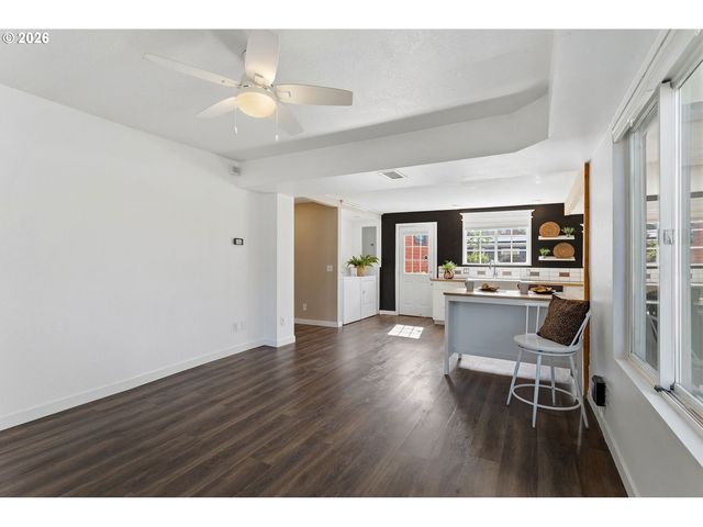 8035 Se 62ND Ave, Portland, OR 97206
