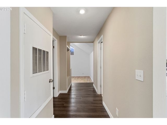 8035 Se 62ND Ave, Portland, OR 97206