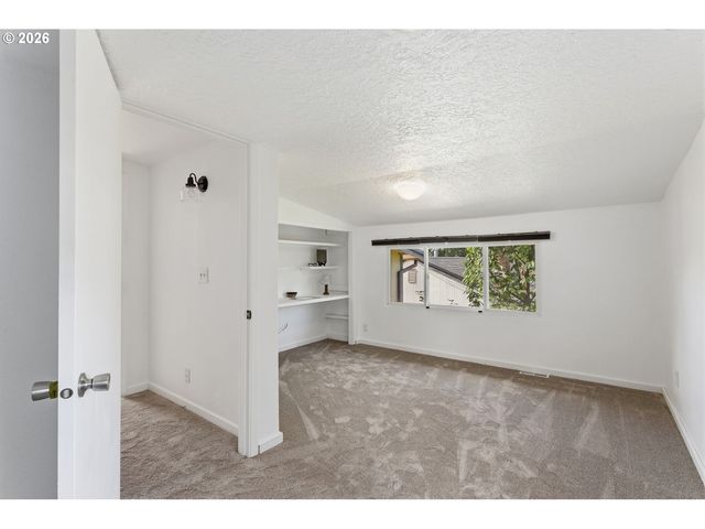 8035 Se 62ND Ave, Portland, OR 97206