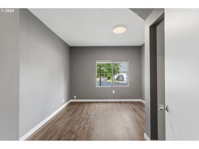 8035 Se 62ND Ave, Portland, OR 97206