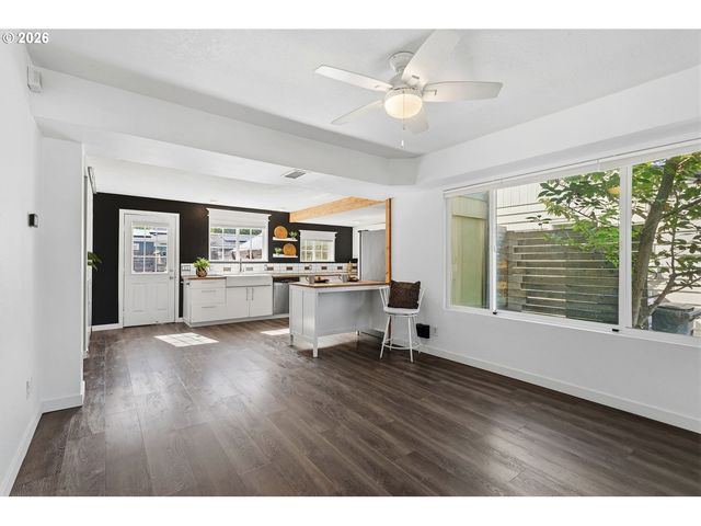 8035 Se 62ND Ave, Portland, OR 97206
