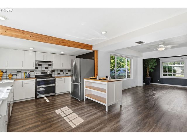 8035 Se 62ND Ave, Portland, OR 97206