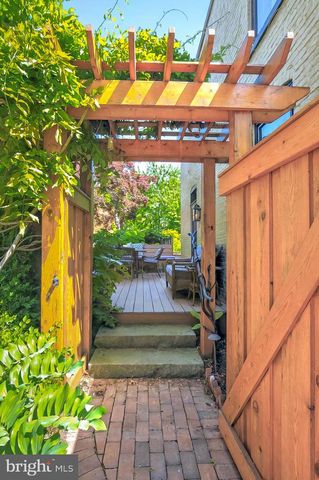 125 S DUKE ST, Lancaster, PA 17602