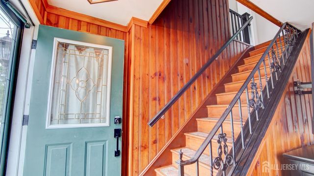 44 Briarwood Avenue, Keansburg, NJ 07734
