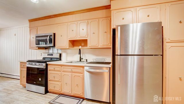 44 Briarwood Avenue, Keansburg, NJ 07734