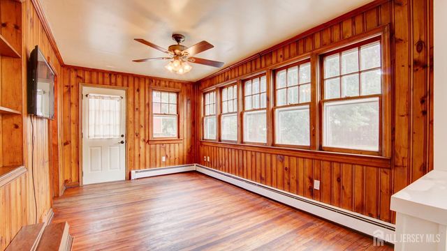 44 Briarwood Avenue, Keansburg, NJ 07734