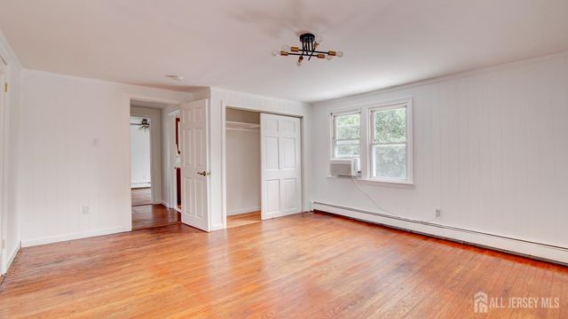 44 Briarwood Avenue, Keansburg, NJ 07734