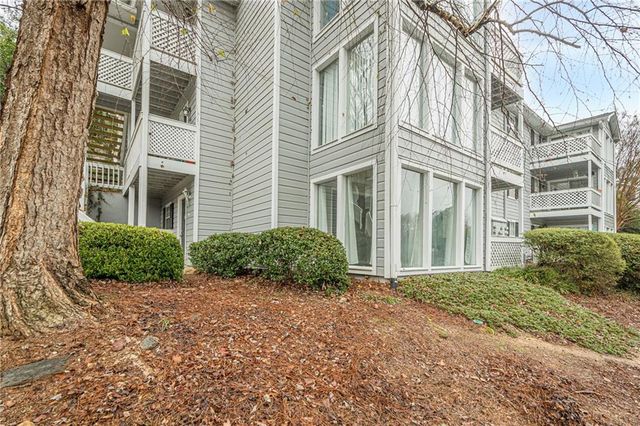 1106 Natchez Trace, Atlanta, GA 30350