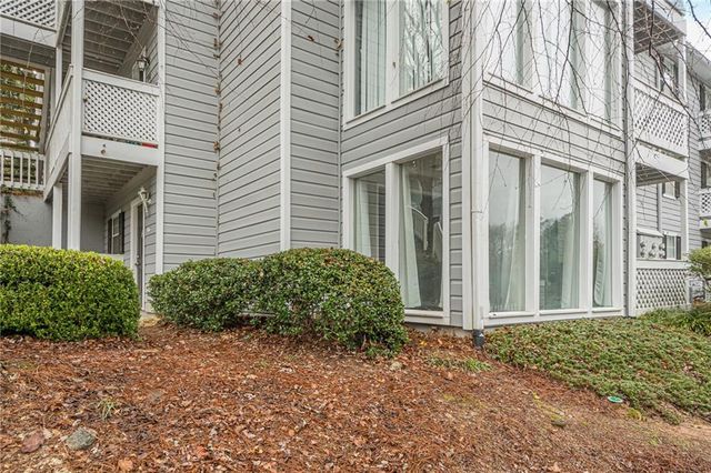1106 Natchez Trace, Atlanta, GA 30350