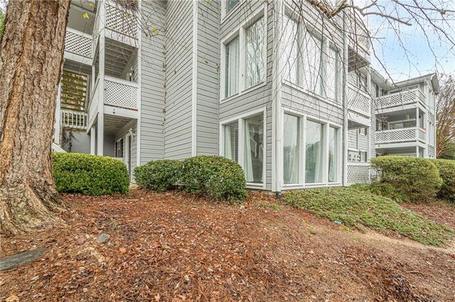 1106 Natchez Trace, Atlanta, GA 30350