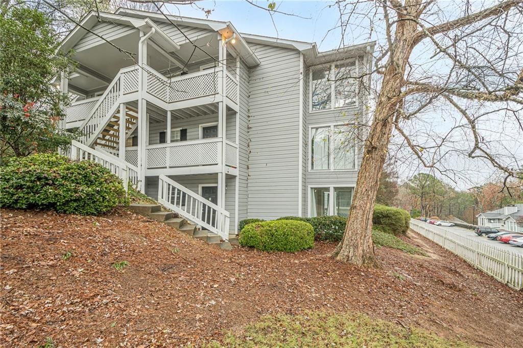1106 Natchez Trace, Atlanta, GA 30350