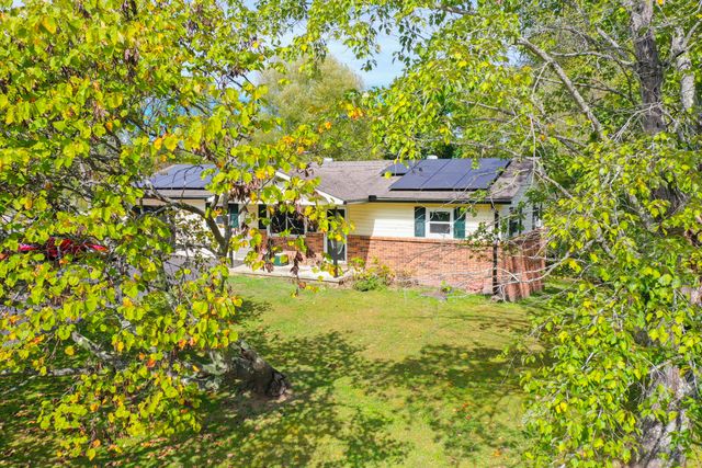 1479 E Williamsburg Street, Whitley City, KY 42653