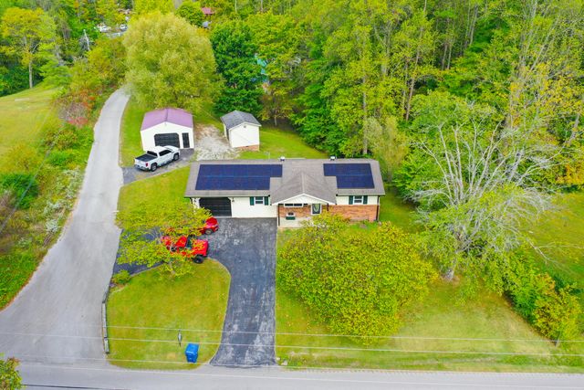 1479 E Williamsburg Street, Whitley City, KY 42653