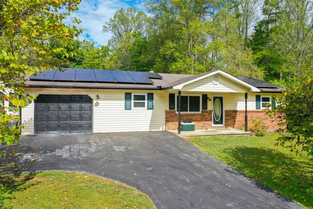 1479 E Williamsburg Street, Whitley City, KY 42653