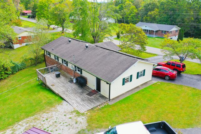 1479 E Williamsburg Street, Whitley City, KY 42653