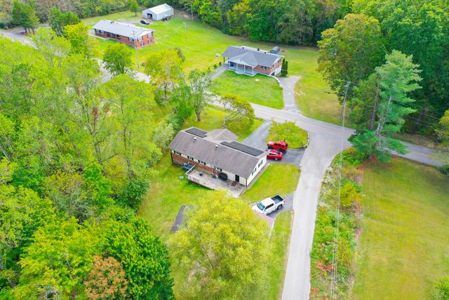 1479 E Williamsburg Street, Whitley City, KY 42653