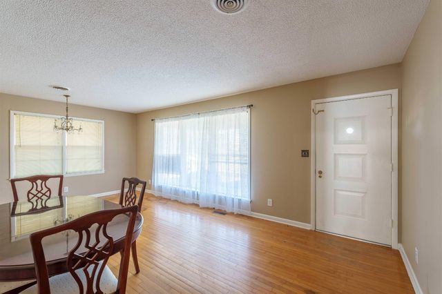 1006 Pasadena Ave, Muscle Shoals, AL 35661