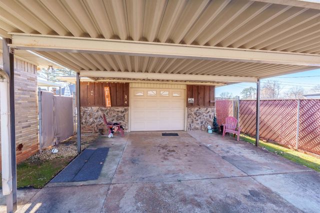 1006 Pasadena Ave, Muscle Shoals, AL 35661